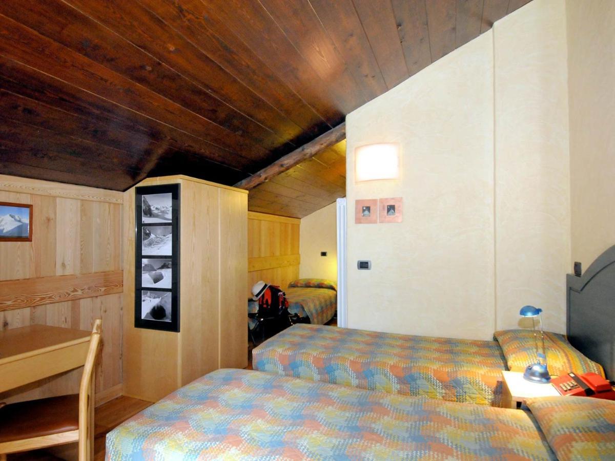 Hotel Aigle Courmayeur Exterior foto